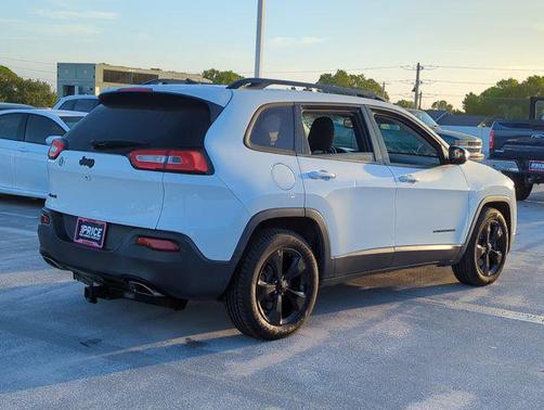 2016 Jeep Cherokee Altitude