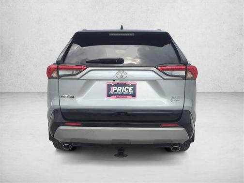 2025 Toyota RAV4 Hybrid SE
