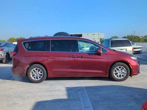 2021 Chrysler Pacifica Touring L