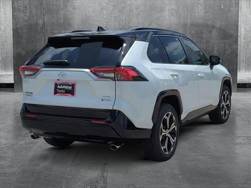 2025 Toyota RAV4 Hybrid SE