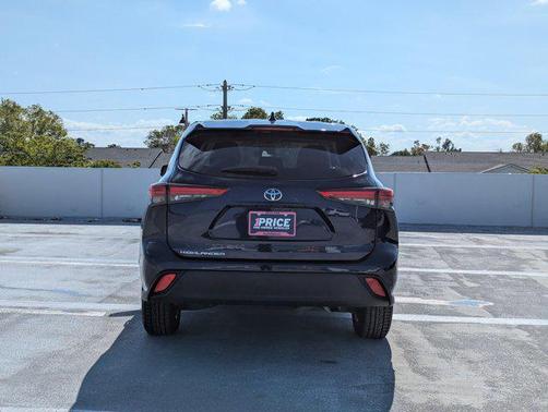 2021 Toyota Highlander L