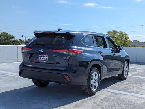 2021 Toyota Highlander L