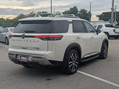 2023 Nissan Pathfinder Platinum 4WD