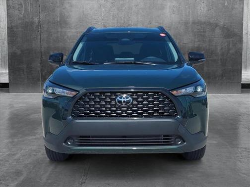 2025 Toyota Corolla Cross LE