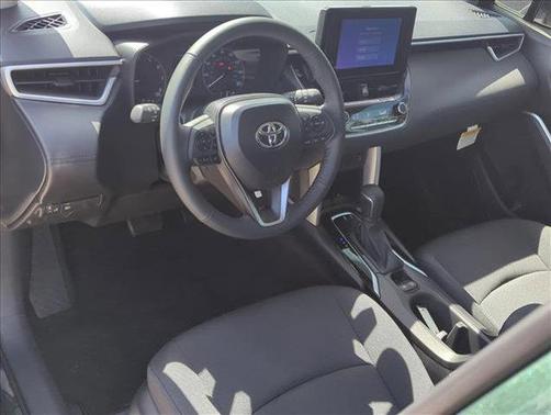 2025 Toyota Corolla Cross LE