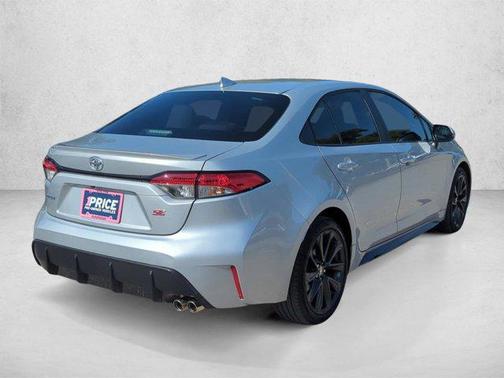 Classic Silver Metallic 2024 Toyota Corolla SE