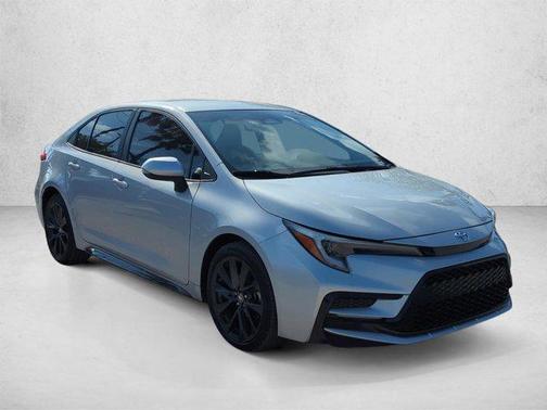 Classic Silver Metallic 2024 Toyota Corolla SE