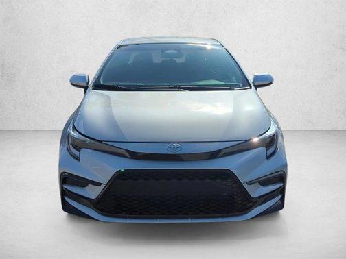 Classic Silver Metallic 2024 Toyota Corolla SE