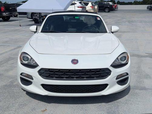 2019 FIAT 124 Spider Base
