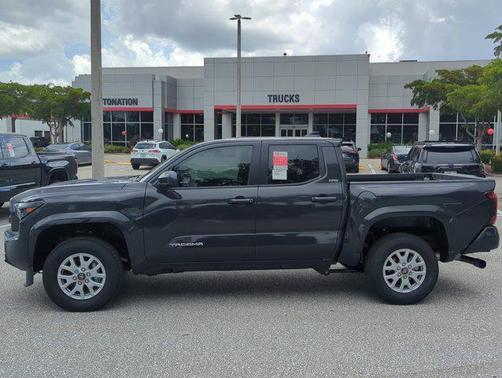 2025 Toyota Tacoma SR5