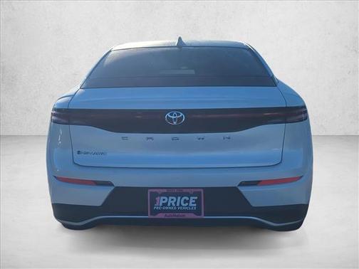 Oxygen White [White] 2024 Toyota Crown XLE