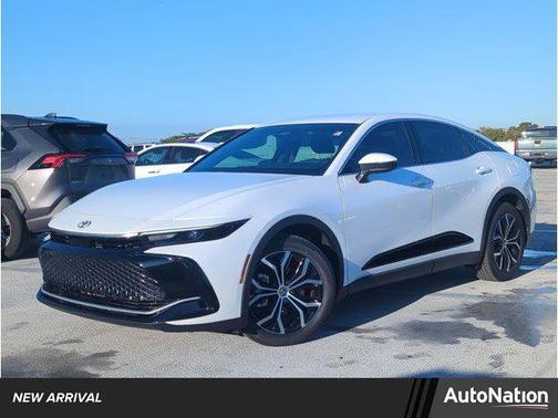 Oxygen White [White] 2024 Toyota Crown XLE