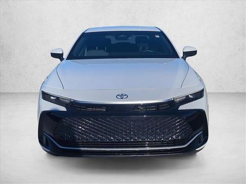 Oxygen White [White] 2024 Toyota Crown XLE