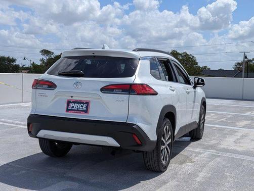 2023 Toyota Corolla Cross XLE