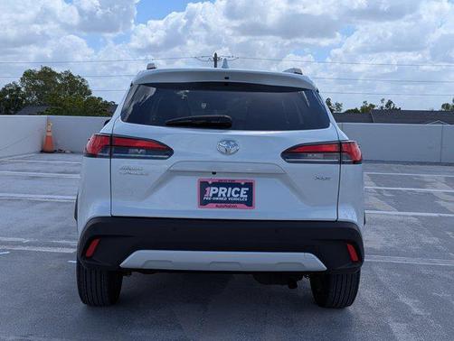 2023 Toyota Corolla Cross XLE