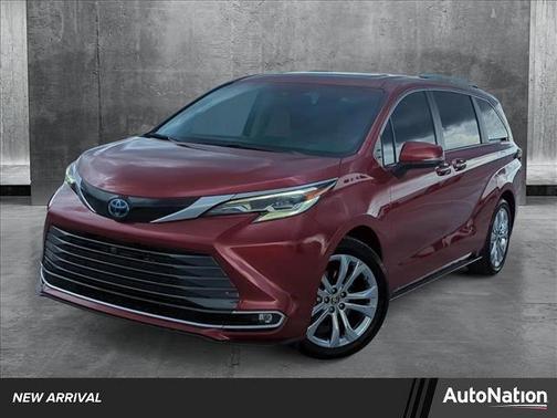 2023 Toyota Sienna Platinum 7 Passenger