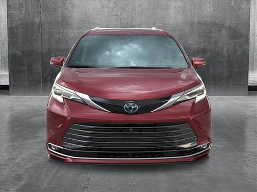 2023 Toyota Sienna Platinum 7 Passenger
