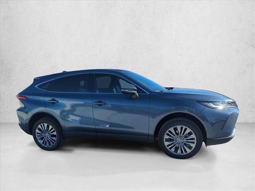 Coastal Gray Metallic 2024 Toyota Venza Limited