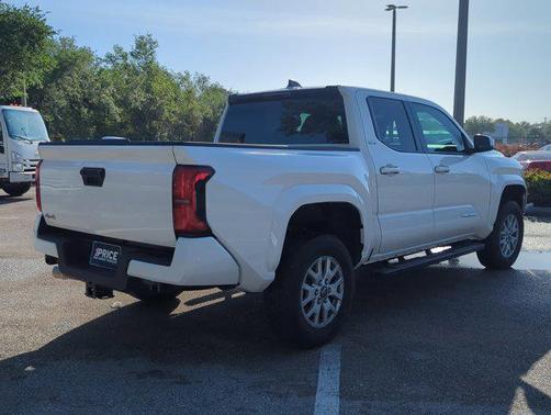 Ice Cap 2024 Toyota Tacoma SR5