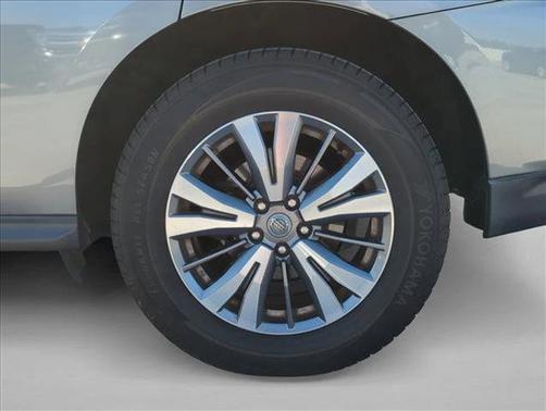 2020 Nissan Pathfinder SL 4WD