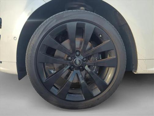 Fuji White 2024 Land Rover Range Rover Sport SE