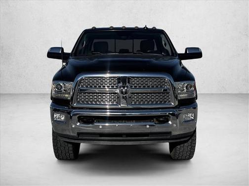 2017 RAM 2500 Laramie Crew Cab 4x4 6'4' Box