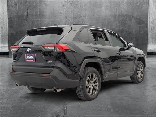 2023 Toyota RAV4 Hybrid XLE Premium