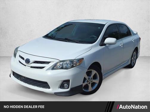 Super White 2013 Toyota Corolla S