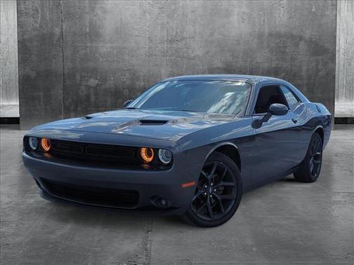 2022 Dodge Challenger SXT