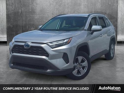 2022 Toyota RAV4 Hybrid XLE