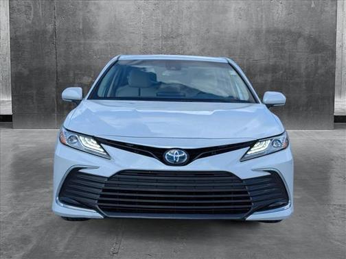 2021 Toyota Camry Hybrid XLE