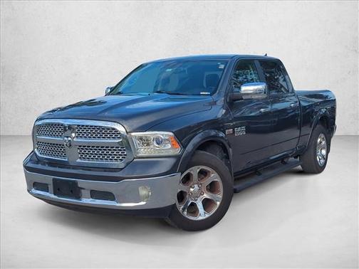 Granite Crystal Metallic Clearcoat 2017 RAM 1500 Laramie