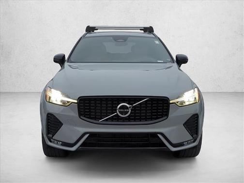 2025 Volvo XC60 B5 Ultra