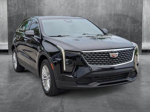 2024 Cadillac XT4 Luxury