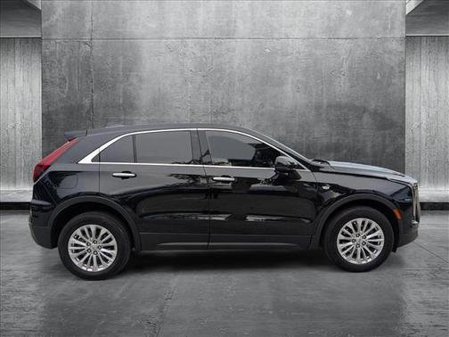2024 Cadillac XT4 Luxury