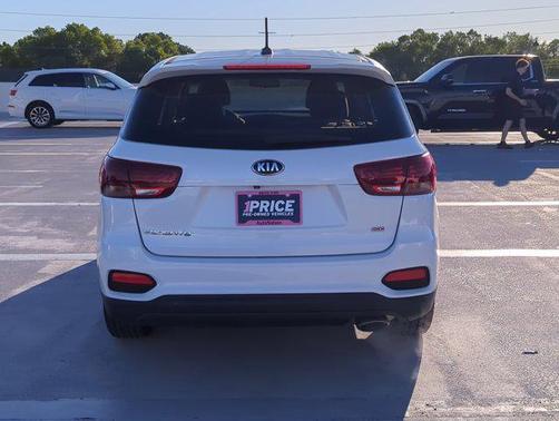 2019 Kia Sorento LX