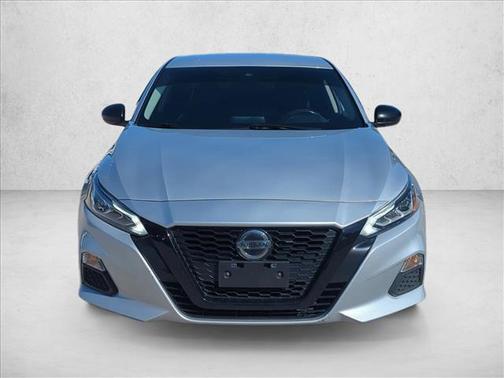 2022 Nissan Altima SR FWD