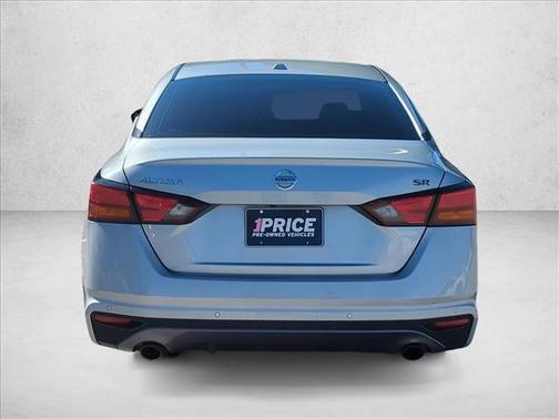 2022 Nissan Altima SR FWD