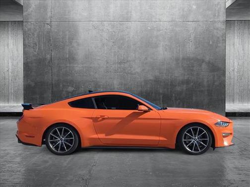 2020 Ford Mustang EcoBoost
