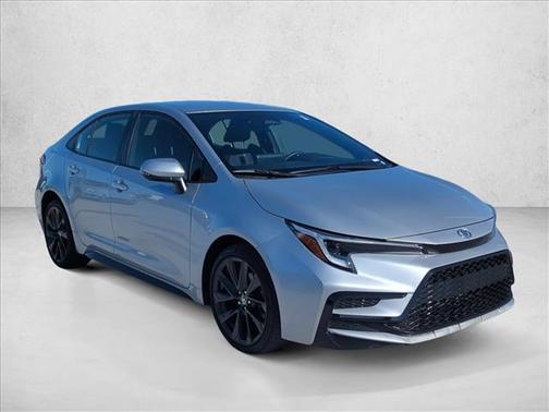 Classic Silver Metallic 2024 Toyota Corolla SE