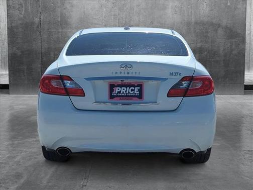 2011 INFINITI M37x Base