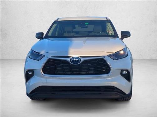 2023 Toyota Highlander Hybrid LE