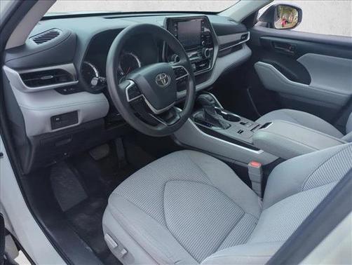 2022 Toyota Highlander L