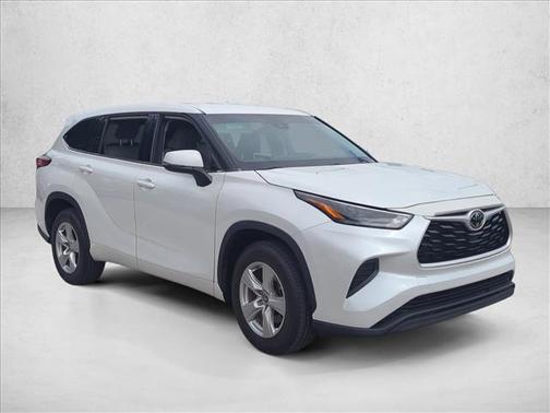 2022 Toyota Highlander L