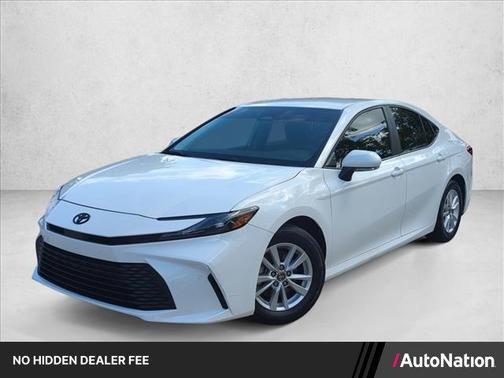 Ice Cap 2025 Toyota Camry LE