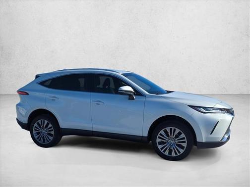 2022 Toyota Venza XLE