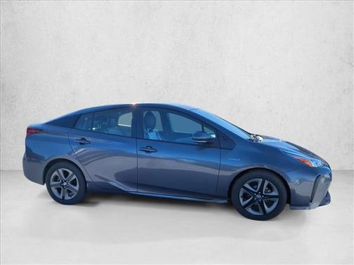 2021 Toyota Prius XLE