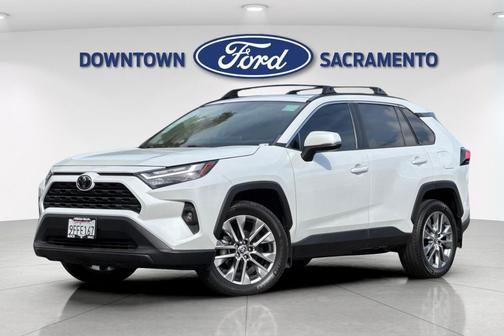 2023 Toyota RAV4 XLE Premium