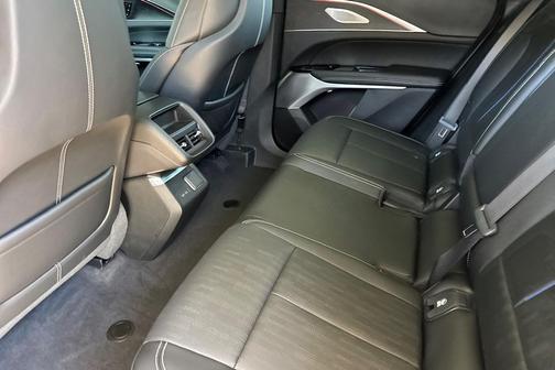 2025 Cadillac LYRIQ Luxury