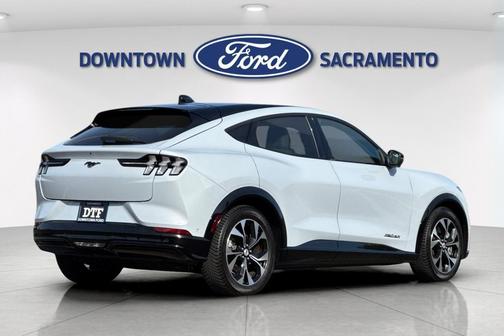 Space White Metallic 2023 Ford Mustang Mach-E Premium